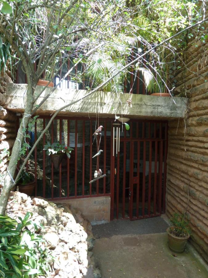 Villa Rock Stop Falls Gigiri Nairobi Buitenkant foto