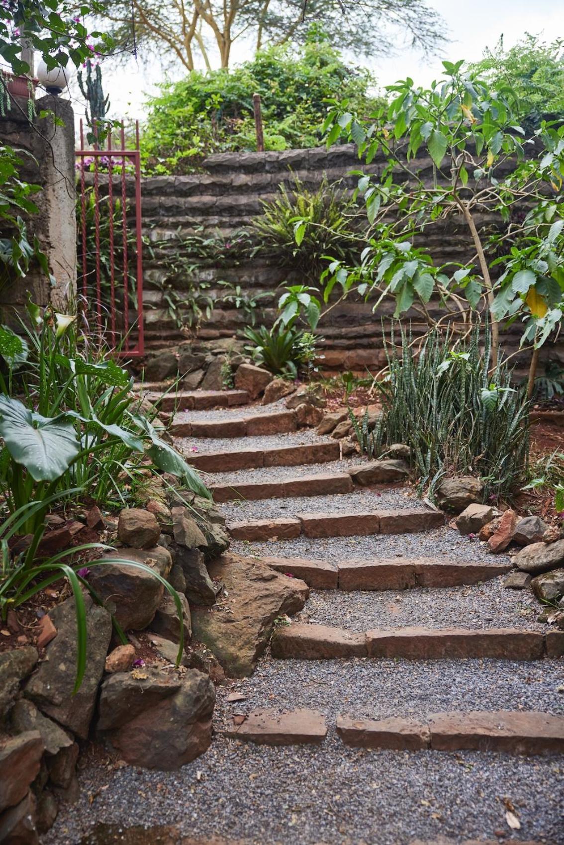 Villa Rock Stop Falls Gigiri Nairobi Buitenkant foto